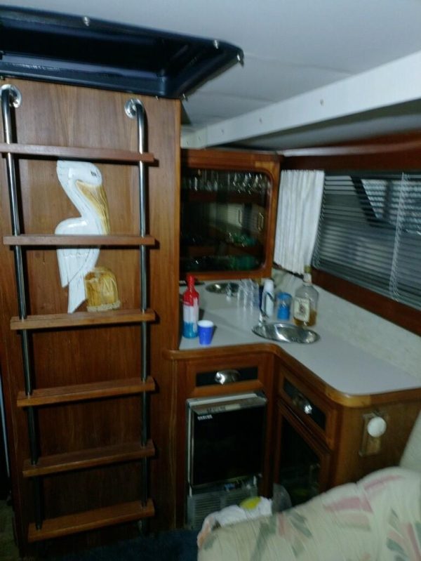 1988 - Carver Mariner 32 - Image 12