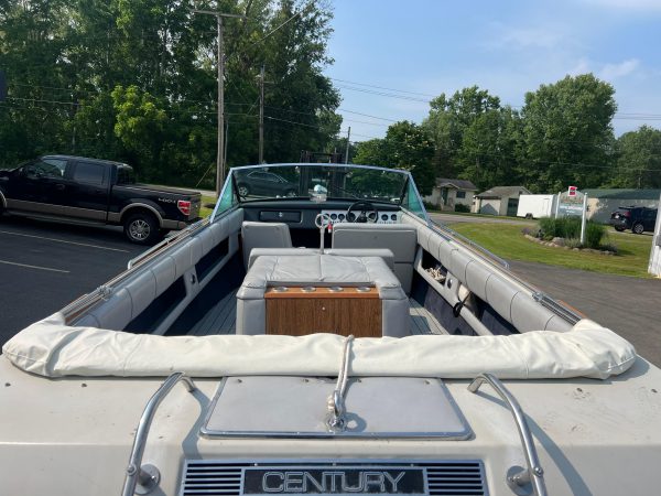 1988 - Century Coronado 22' - Image 12