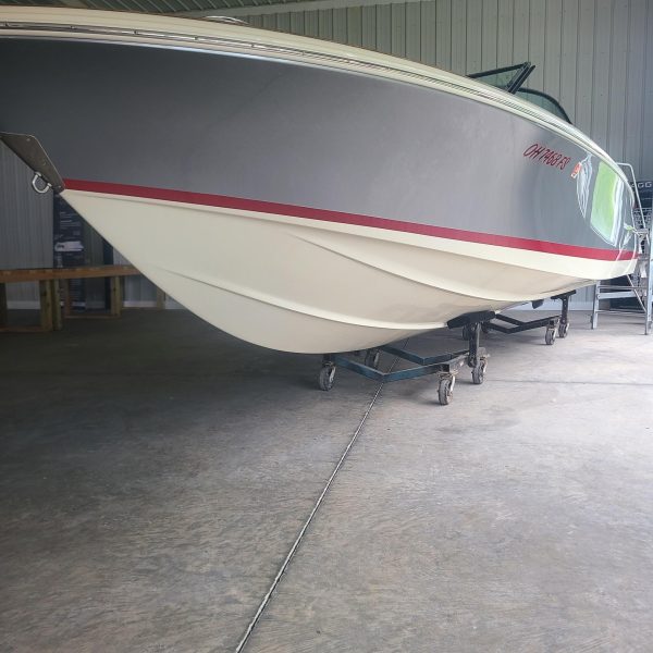 2018 - Chris-Craft Launch 23 - Image 9