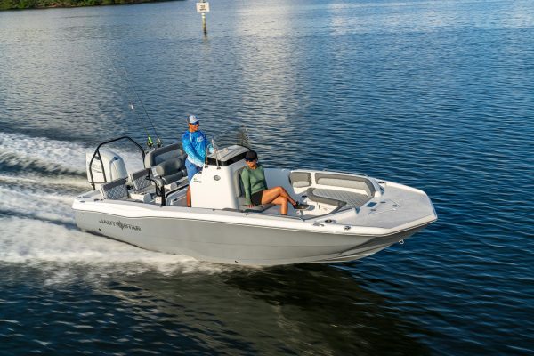 2025 - NauticStar 211 Hybrid