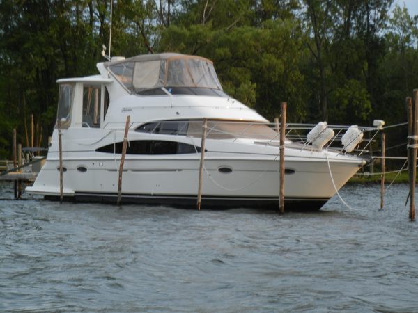 2001 - Carver 396 Motor Yacht - Image 6